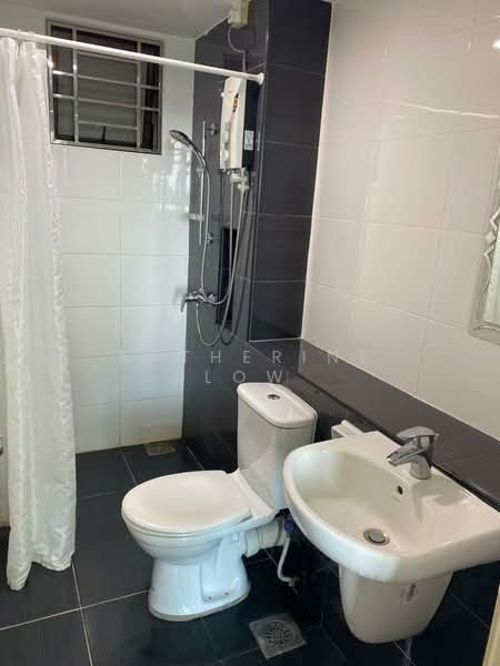 Service Residence for Sale at Sky Gardens Residences - Katherine Low - Bathroom - PropertyGuru.com.my