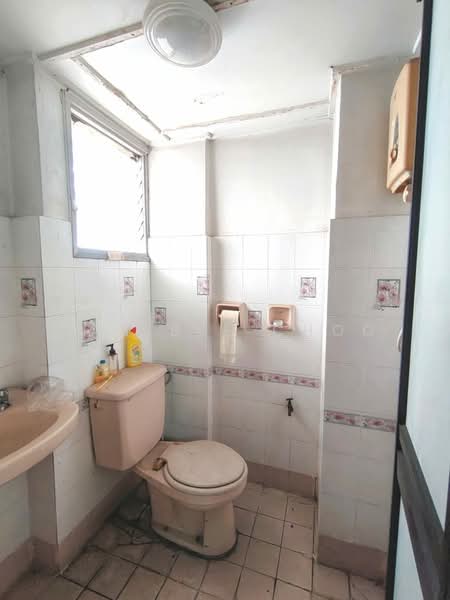 Sri Cempaka (Puchong Jaya) untuk Untuk Dijual - RM 310,000, Mac 2026 - Bathroom - PropertyGuru.com.my