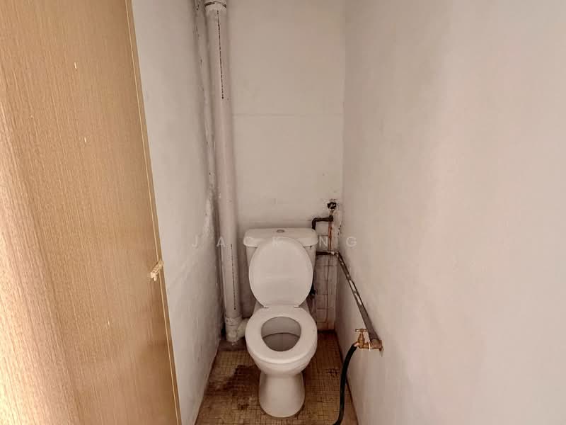 Shop / Office for Rent in Kampung Gajah (Butterworth) - Jack Ng - Bathroom - PropertyGuru.com.my