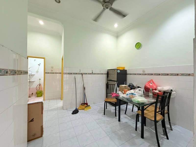 Rumah Teres 1 Tingkat untuk Dijual di Taman Mutiara Rini (Skudai) - Melody Yew - Kitchen - PropertyGuru.com.my