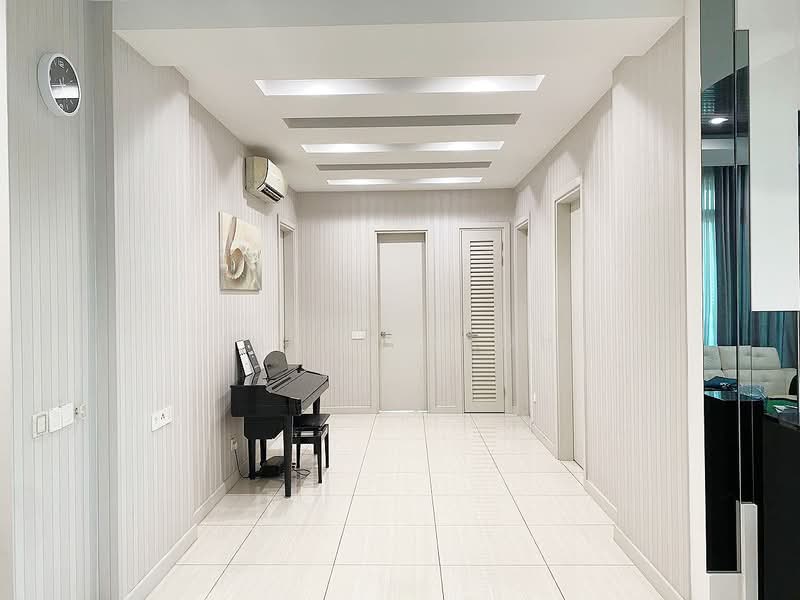 Condominium for Sale at The LIGHT COLLECTION II - Allen Yeoh - Corridor - PropertyGuru.com.my