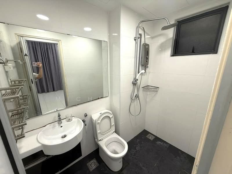 Service Residence for Rent at Vista Alam Serviced Apartment - Michelle Lee - Bathroom - PropertyGuru.com.my
