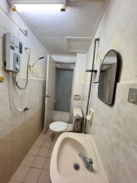 Apartment for Sale at Bayu Puteri 3 - Ken Chai - PropertyGuru.com.my