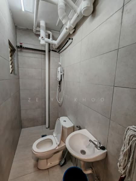 Seri Mas Condominium untuk Untuk Disewa - RM 450 /bulan, Mac 2026 - Bathroom - PropertyGuru.com.my