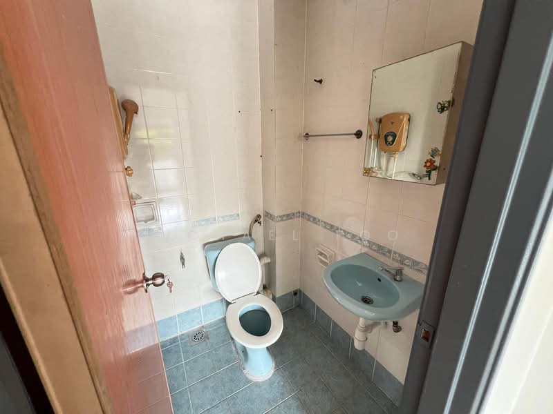 2-storey Terraced House for Sale in Setia Impian (Setia Alam) - Michael Foo - Bathroom - PropertyGuru.com.my