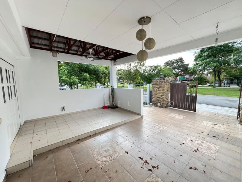 2-storey Terraced House for Sale in Setia Impian (Setia Alam) - Michael Foo - Car Porch - PropertyGuru.com.my