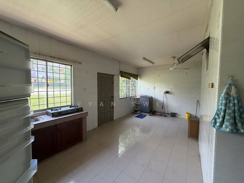 2-storey Terraced House for Sale in Bandar Menjalara (Kuala Lumpur) - Ryan Swe - Kitchen - PropertyGuru.com.my