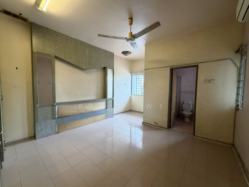 2-storey Terraced House for Sale in Bandar Menjalara (Kuala Lumpur) - Ryan Swe - Living Room - PropertyGuru.com.my