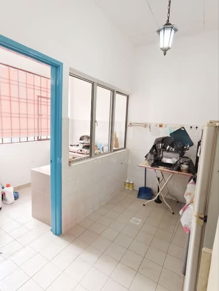 Apartment for Rent at Sri Kenari Apartment - Jun Weng Tan - Kitchen - PropertyGuru.com.my