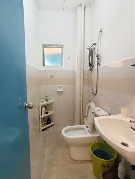Apartment for Rent at Sri Kenari Apartment - Jun Weng Tan - Bathroom - PropertyGuru.com.my