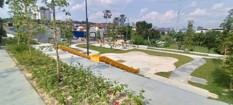 Taman Bukit Serdang untuk Untuk Dijual - RM 2,300,000, Mac 2026 - Exterior - PropertyGuru.com.my