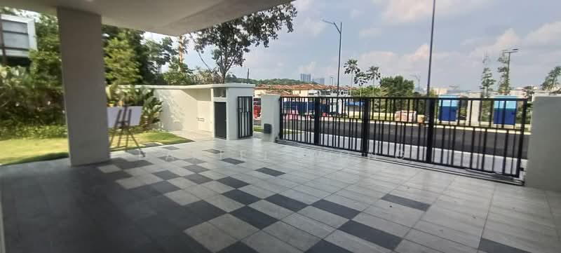Taman Bukit Serdang untuk Untuk Dijual - RM 2,300,000, Mac 2026 - Exterior - PropertyGuru.com.my