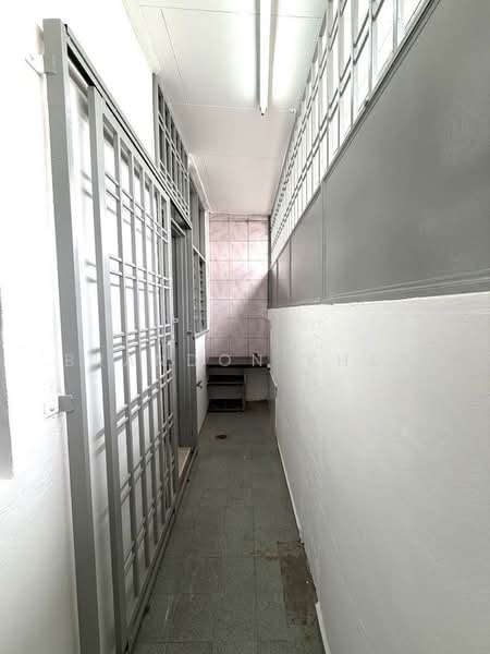 1-storey Terraced House for Sale in Taman Bukit Jaya (Ulu Tiram) - Brandon Khor - Corridor - PropertyGuru.com.my