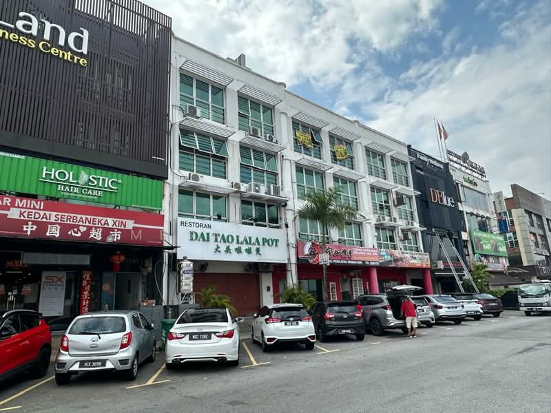 Shop for Rent in Bandar Puteri Puchong (Puchong) - Megan Chong - Exterior - PropertyGuru.com.my