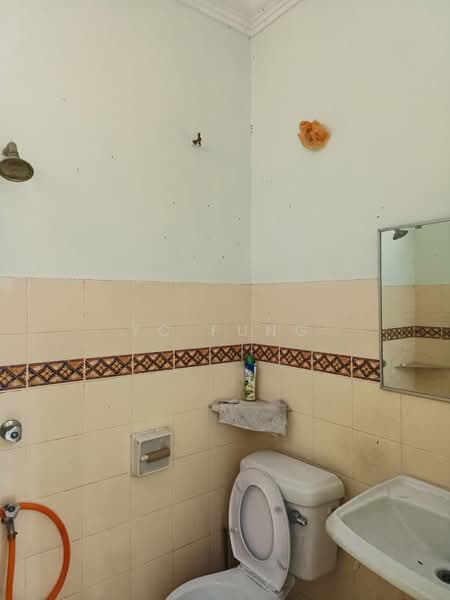 1-storey Terraced House for Sale in Taman Mutiara Rini (Skudai) - YC Fung - Bathroom - PropertyGuru.com.my