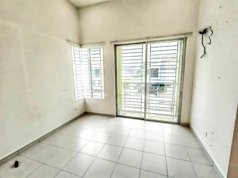 Cluster House for Sale in Bandar Puncak Alam (Puncak Alam) - Nazri Hassan - Interior - PropertyGuru.com.my