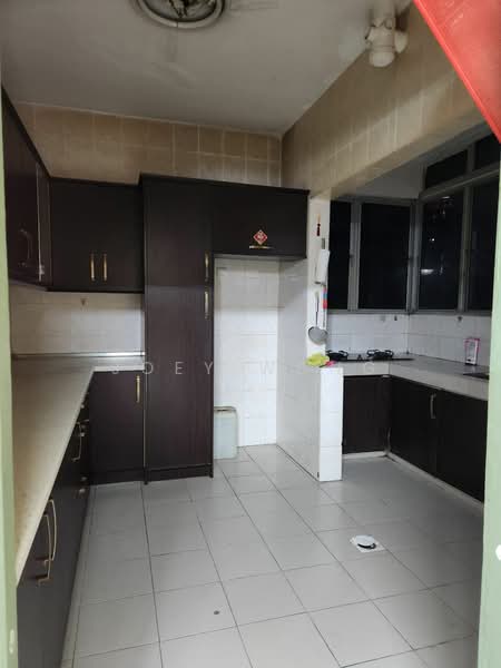 Pangsapuri untuk Dijual di Kenanga Apartments - Joey Wong - Kitchen - PropertyGuru.com.my