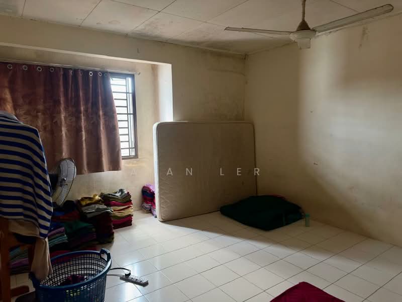 2-storey Terraced House for Sale in Taman Sri Saujana (Kota Tinggi) - Alan Ler - Bedroom - PropertyGuru.com.my