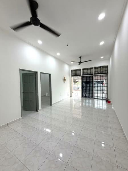 Single terrace for sale at ulu tiram untuk Untuk Dijual - RM 538,000, Mac 2026 - Living Room - PropertyGuru.com.my