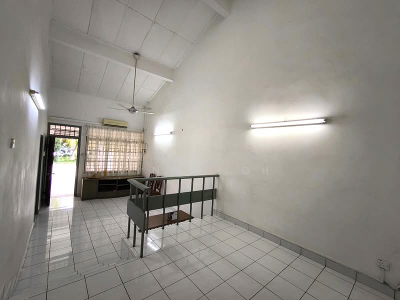 Semi-Detached House for Sale in Taman Rinting (Masai) - Vinna Loh - Living Room - PropertyGuru.com.my