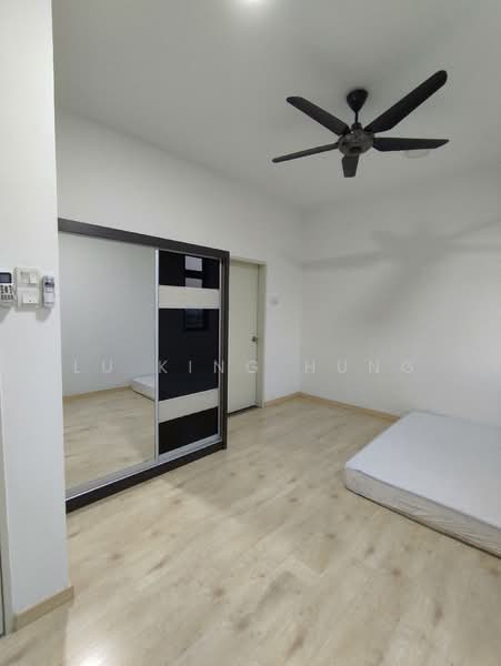 Condominium for Rent at Parkhill Residence - Lu King Hung - Bedroom - PropertyGuru.com.my