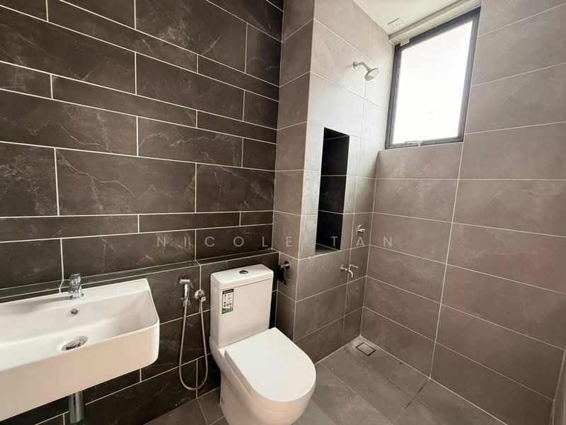 Senadi Hills untuk Untuk Disewa - RM 3,300 /bulan, Apr 2026 - Bathroom - PropertyGuru.com.my