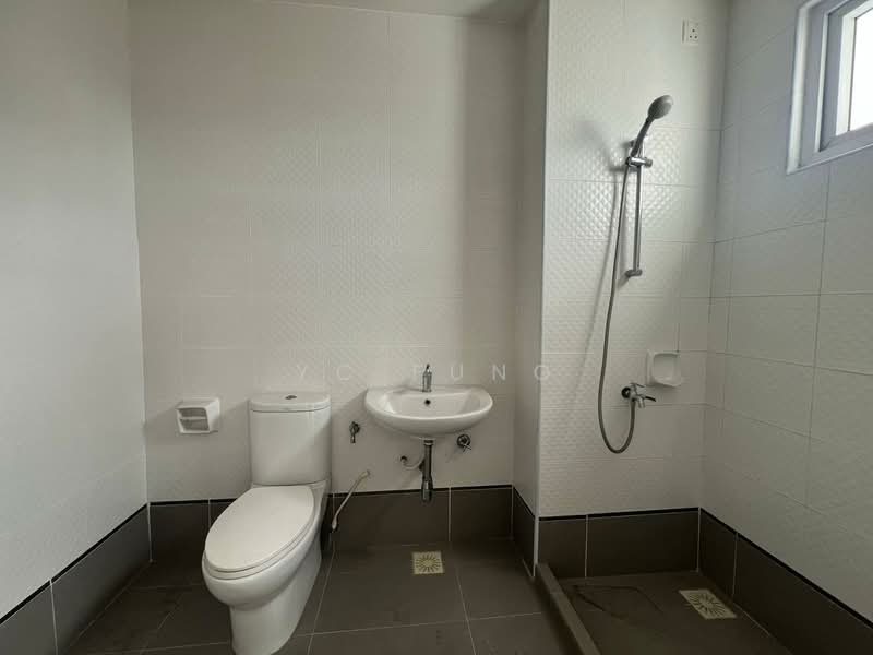 Seasons Amara Larkin untuk Untuk Dijual - RM 380,000, Mac 2026 - Bathroom - PropertyGuru.com.my