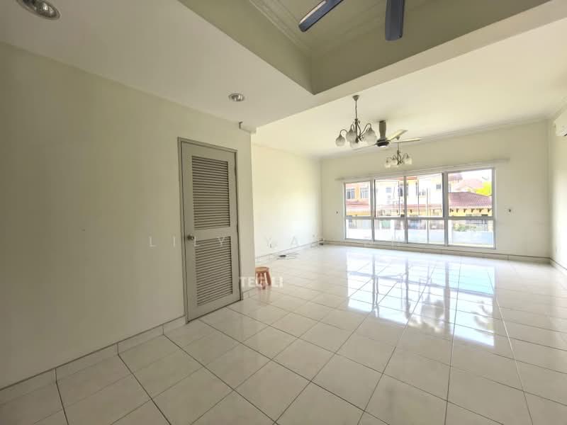Antilla Lagoon Villas untuk Untuk Dijual - RM 650,000, Apr 2026 - Living Room - PropertyGuru.com.my