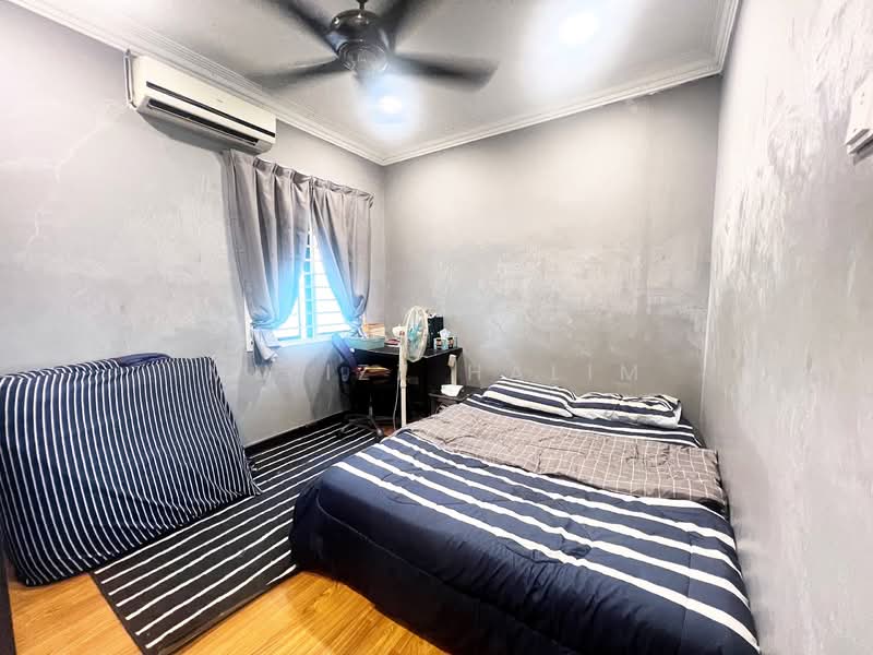 2-storey Terraced House for Sale in Ukay Bistari (Ulu Kelang) - Mu'izz Halim - Bedroom - PropertyGuru.com.my