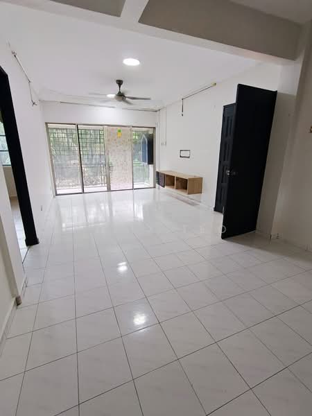 Lily & Jasmine Apartment untuk Untuk Dijual - RM 310,000, Mac 2026 - Living Room - PropertyGuru.com.my