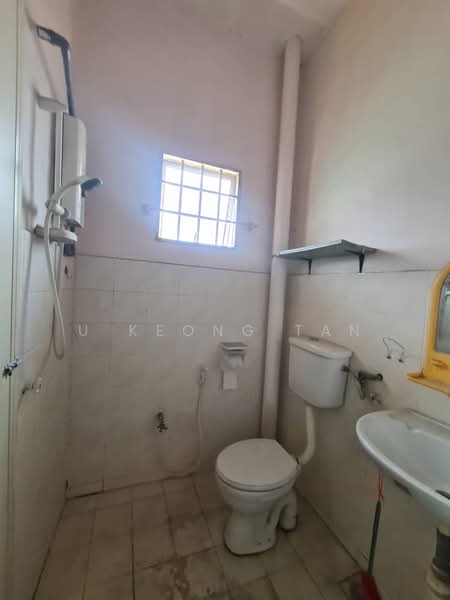 Terraced House for Sale in Klang (Selangor) - U Keong Tan - Bathroom - PropertyGuru.com.my