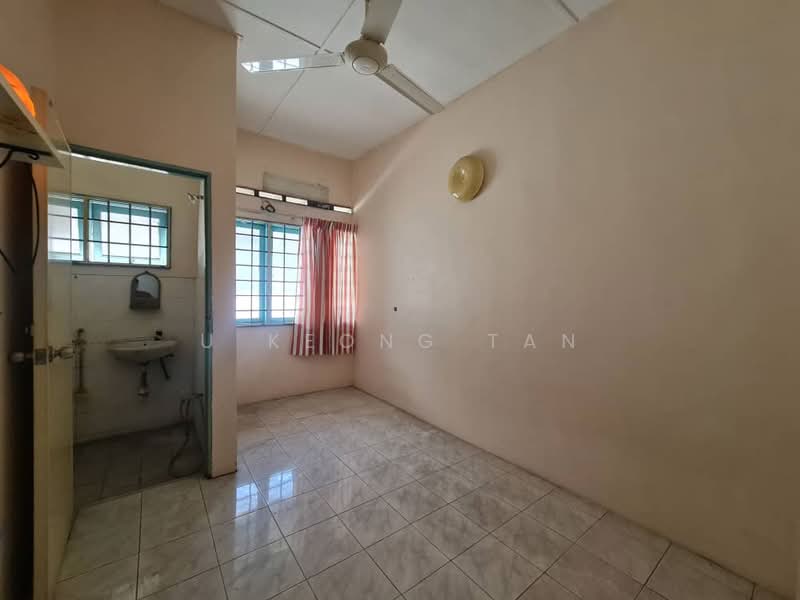 Terraced House for Sale in Klang (Selangor) - U Keong Tan - Bathroom - PropertyGuru.com.my