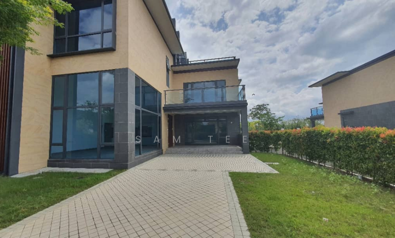 Cluster House for Sale in Forest City (Gelang Patah) - Sam Tee - Exterior - PropertyGuru.com.my