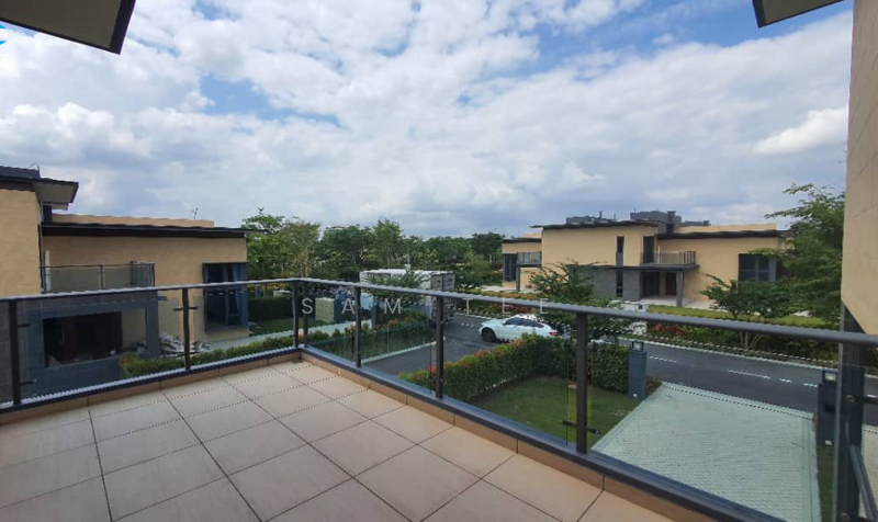Cluster House for Sale in Forest City (Gelang Patah) - Sam Tee - Exterior - PropertyGuru.com.my