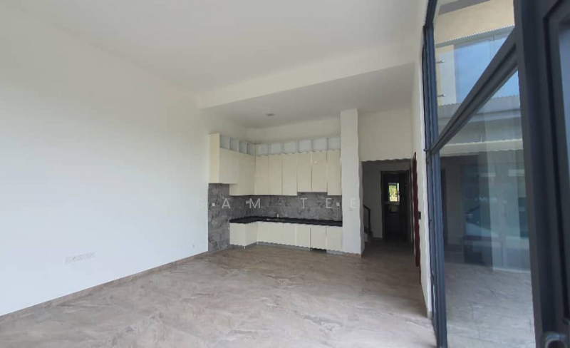 Cluster House for Sale in Forest City (Gelang Patah) - Sam Tee - Kitchen - PropertyGuru.com.my