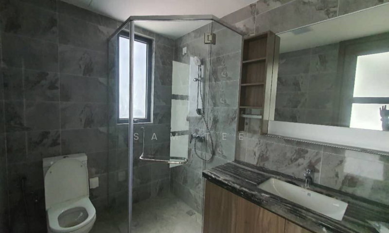 Cluster House for Sale in Forest City (Gelang Patah) - Sam Tee - Bathroom - PropertyGuru.com.my