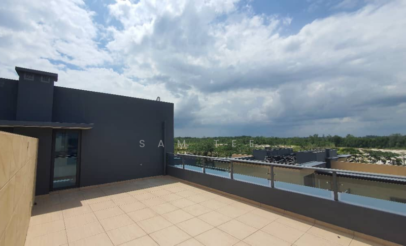 Cluster House for Sale in Forest City (Gelang Patah) - Sam Tee - Exterior - PropertyGuru.com.my