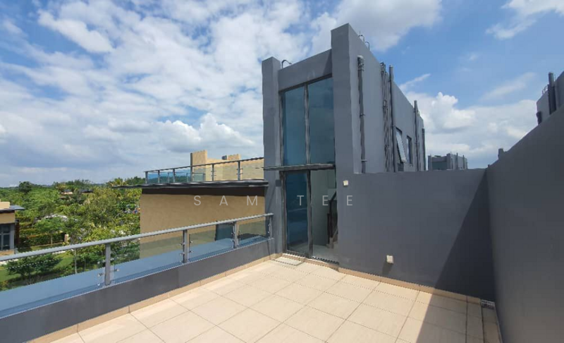 Cluster House for Sale in Forest City (Gelang Patah) - Sam Tee - Exterior - PropertyGuru.com.my