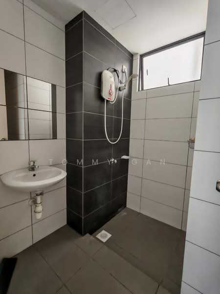 Condominium for Rent at Wellesley Residences - Tommy Gan - Bathroom - PropertyGuru.com.my