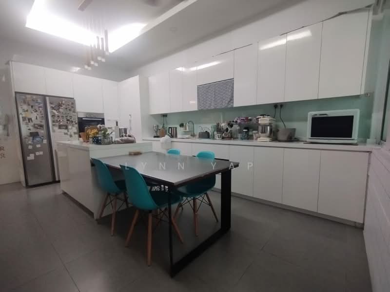 Rumah Berkembar untuk Dijual di Setia Alam (Selangor) - Lynn Yap - Kitchen - PropertyGuru.com.my