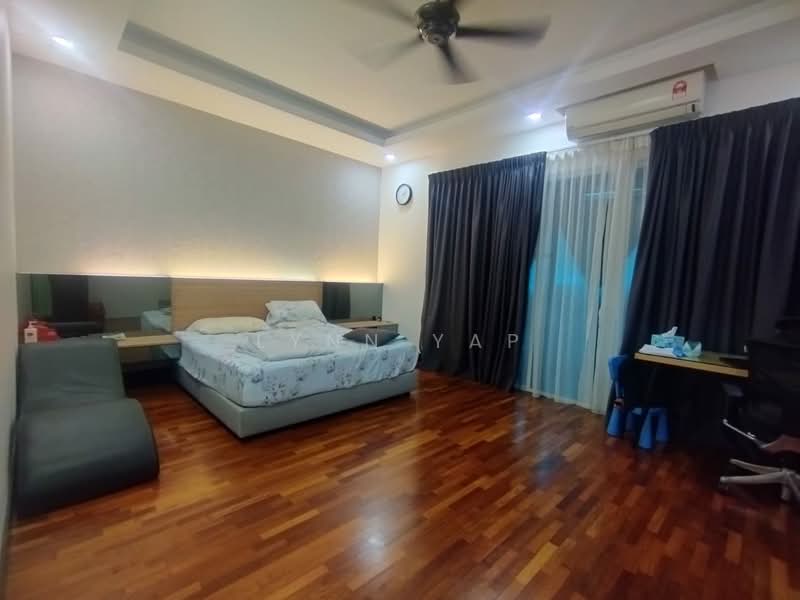 Rumah Berkembar untuk Dijual di Setia Alam (Selangor) - Lynn Yap - Bedroom - PropertyGuru.com.my