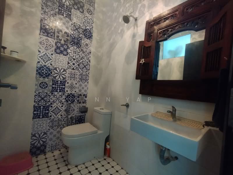 Rumah Berkembar untuk Dijual di Setia Alam (Selangor) - Lynn Yap - Bathroom - PropertyGuru.com.my