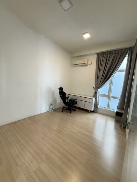 Condominium for Rent at Damansara Foresta - Joeann Teng - Study - PropertyGuru.com.my