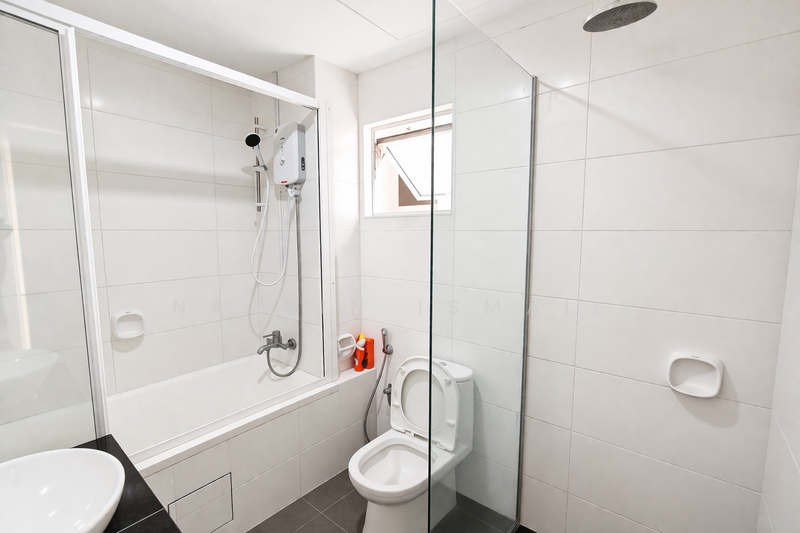 Condominium for Sale at Subang Parkhomes - Nazrin Ismail - Bathroom - PropertyGuru.com.my