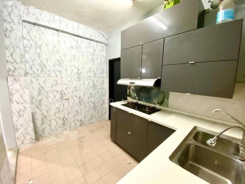 Apartment for Rent at Taman Bukit Kenangan - Haslinda Ahmad Razali - Kitchen - PropertyGuru.com.my