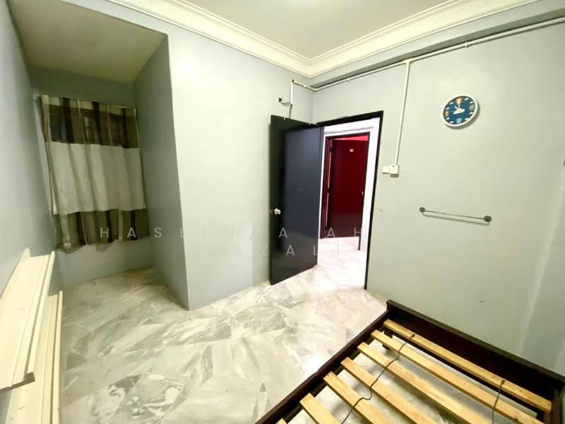 Apartment for Rent at Taman Bukit Kenangan - Haslinda Ahmad Razali - Bedroom - PropertyGuru.com.my