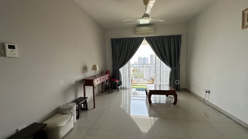 Surin Condominium untuk Untuk Disewa - RM 2,200 /bulan, Mac 2026 - Living Room - PropertyGuru.com.my
