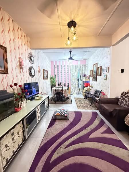 1-storey Terraced House for Sale in Klang (Selangor) - Joanne Lim - Living Room - PropertyGuru.com.my