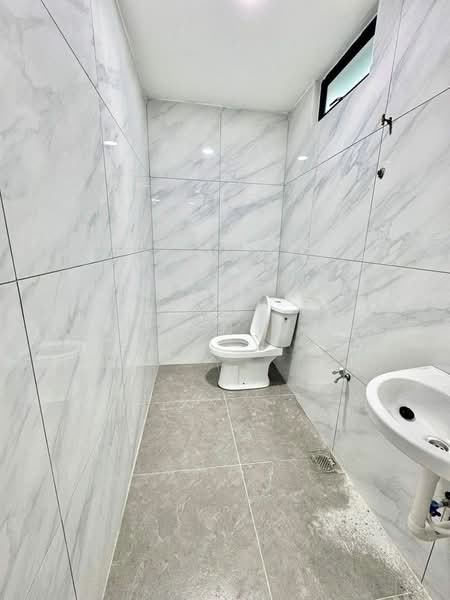 Bandar Baru Permas Jaya untuk Untuk Dijual - RM 828,000, Mac 2026 - Bathroom - PropertyGuru.com.my