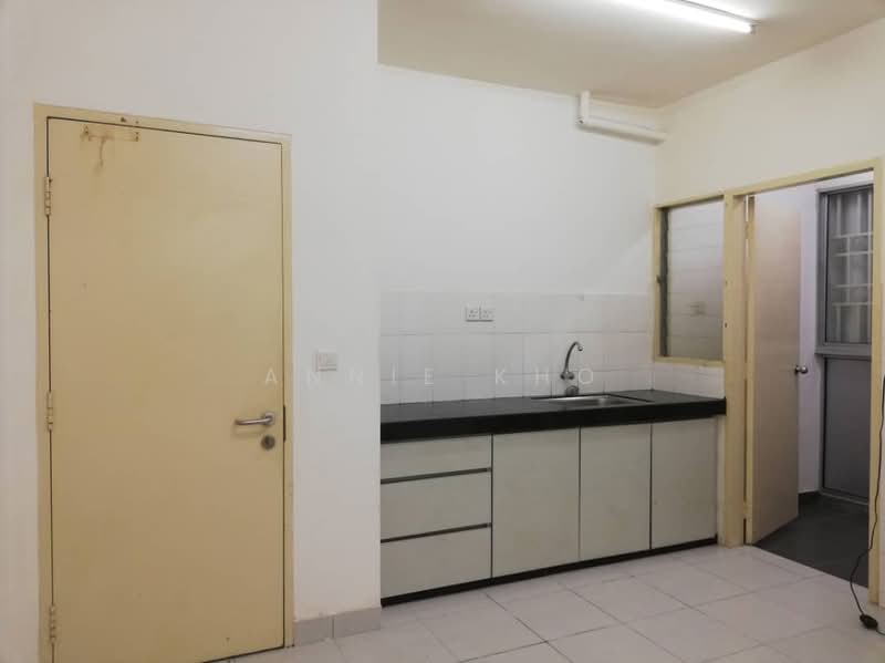 Seri Intan Apartment untuk Untuk Disewa - RM 1,200 /bulan, Mac 2026 - Kitchen - PropertyGuru.com.my